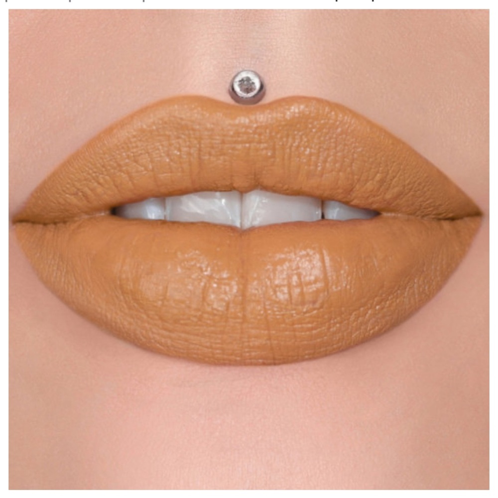 ONE LEFT| NWT🚨‼️ JEFFREE STAR COSMETICS
Velvet Trap Lipstick (GARDENING H**)